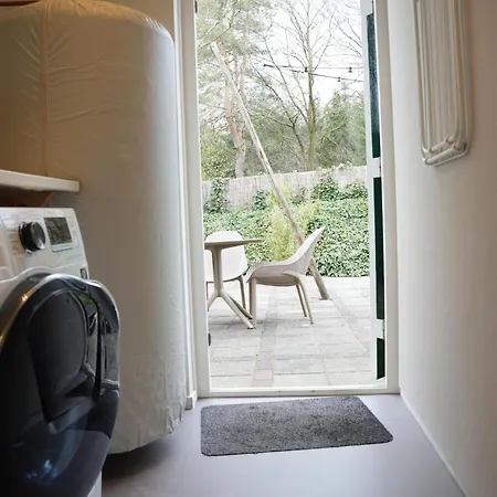 Casa vacanze De Elysium 4-persoons Met Bubbelbad Binnen én Buiten Hotspring Bad, Sauna, Sunshower, Stadstuin, Wifi *